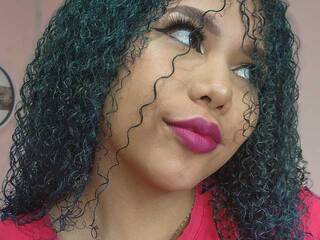 Erotický videohovor smiling-curly