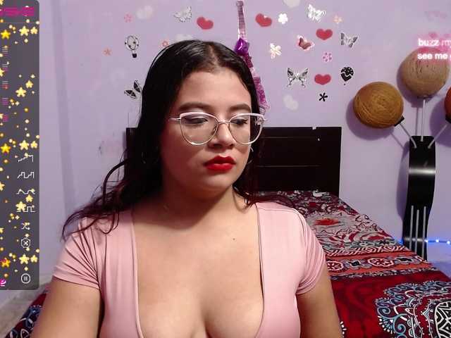 Snímky obrazovky vysielania Sofhycute