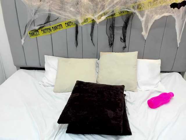 Snímky obrazovky vysielania sofia-lopeez