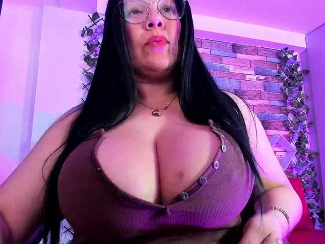 Snímky obrazovky vysielania sofia-lopez40