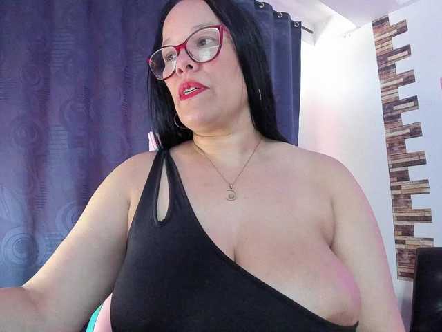 Snímky obrazovky vysielania sofia-lopez40