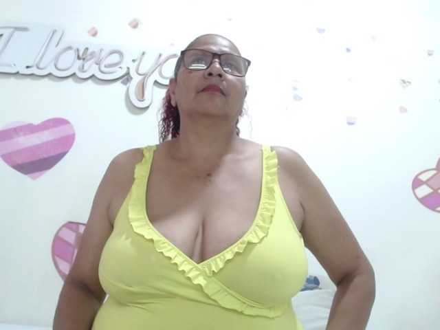 Snímky obrazovky vysielania SofiaSexy22