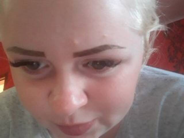 Snímky obrazovky vysielania SofiaWilson23