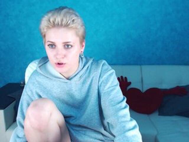 Snímky obrazovky vysielania SofiDiamond