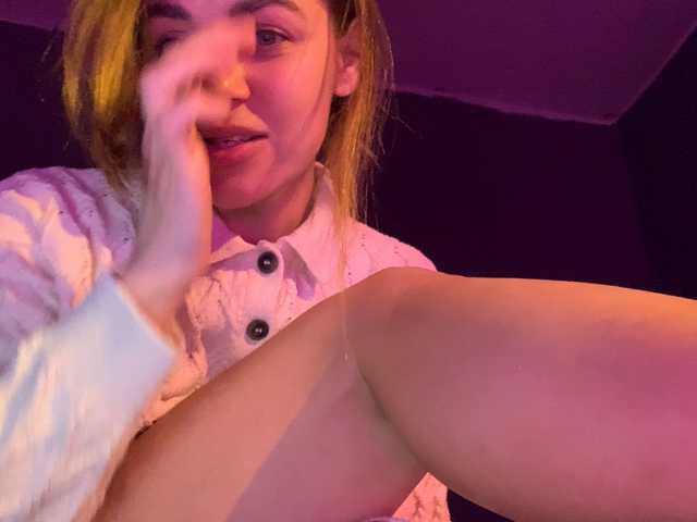 Snímky obrazovky vysielania Sonya-Mo