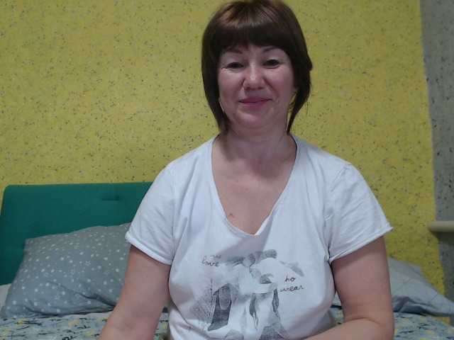 Snímky obrazovky vysielania SonyaNightt
