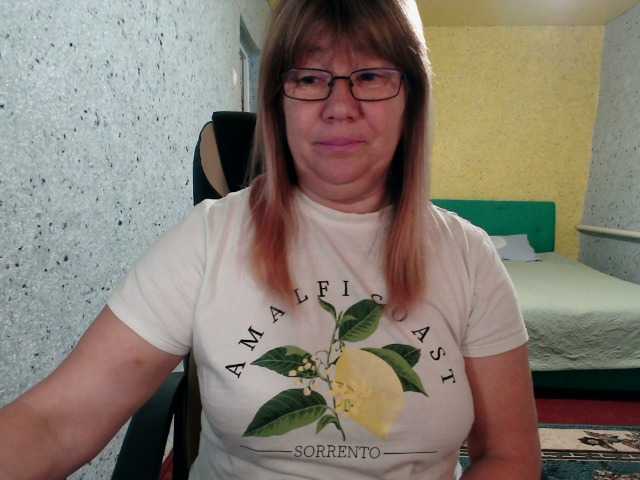 Snímky obrazovky vysielania SonyaNightt