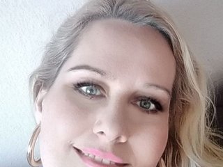 Erotický videohovor SquirtyMaya