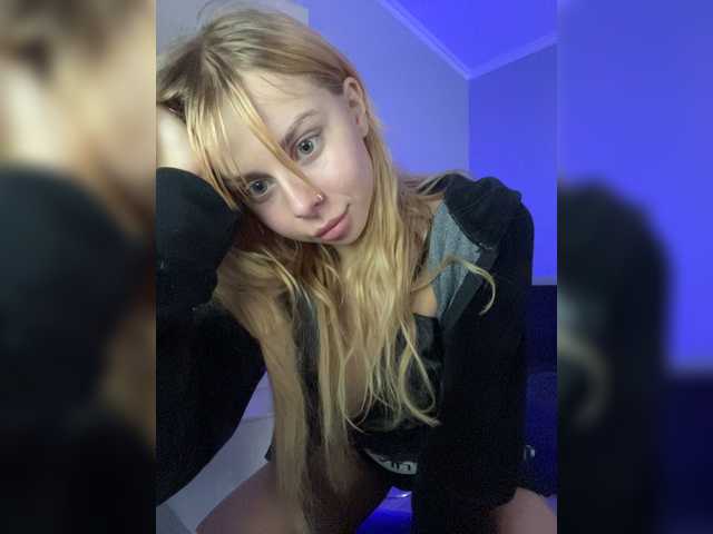 Snímky obrazovky vysielania YOUR-ALICE