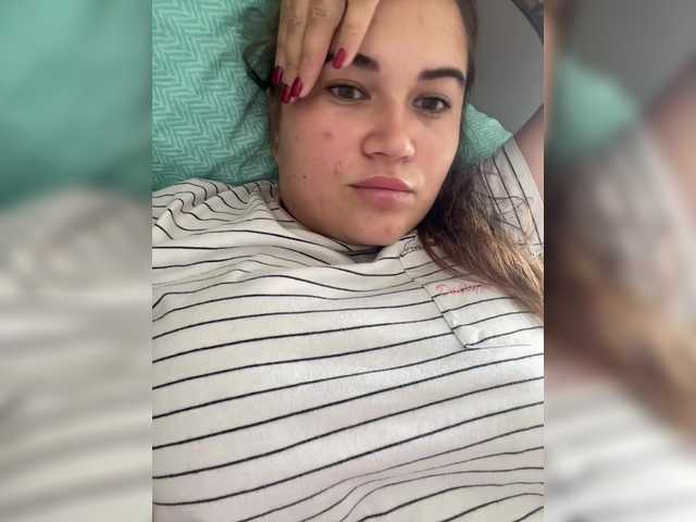 Snímky obrazovky vysielania sungirll