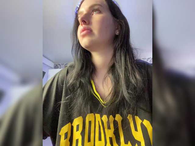 Snímky obrazovky vysielania devils_two