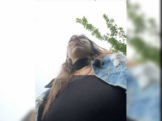 Snímky obrazovky vysielania Vicktorious