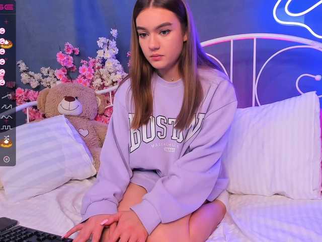 Snímky obrazovky vysielania SwettyChloe_