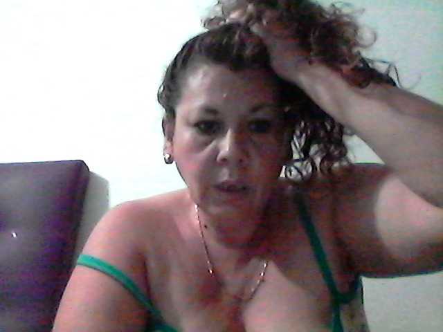 Snímky obrazovky vysielania SylviaFerrer