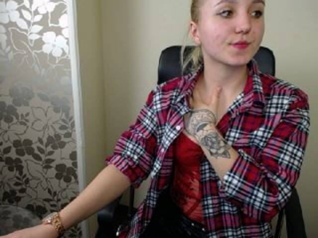 Snímky obrazovky vysielania Tawnie