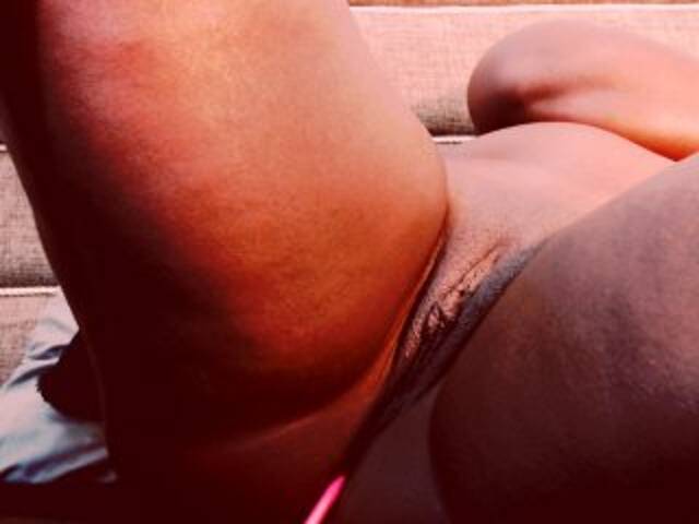 Snímky obrazovky vysielania TaylorEbony