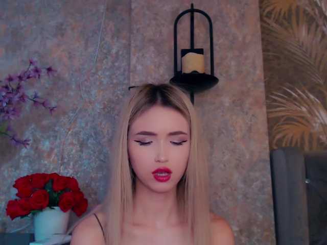 Snímky obrazovky vysielania TeaRose12