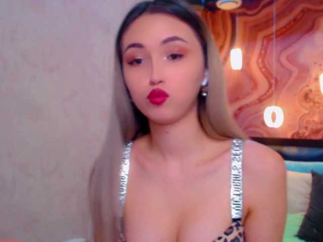 Snímky obrazovky vysielania TeaRose12