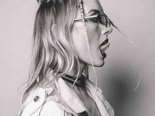 Erotický videohovor technobabe