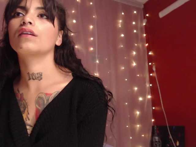Fotografie terezza1 hey welcome to my room!!#latina#teen#tattos#pretty#sexy naked!!! finguer in pussy cum