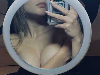 Erotický videohovor ThanderKiti