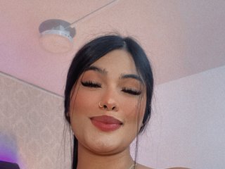 Erotický videohovor ThianaGrayy