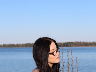 Erotický videohovor ThuyHornick