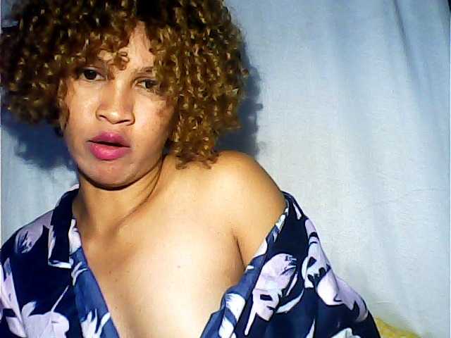 Fotografie TIFFANIW 10 boobs15 ass20 pussy30 naked60 fuck ass35 for see your cam