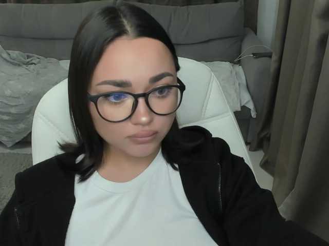 Snímky obrazovky vysielania Tiffffanyy