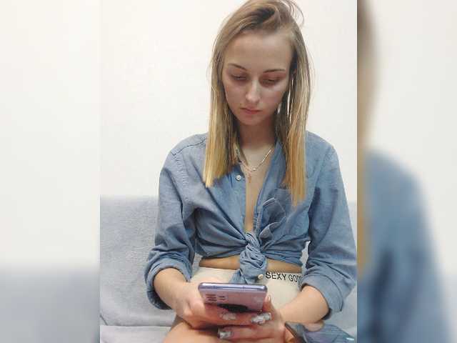 Snímky obrazovky vysielania tina3711