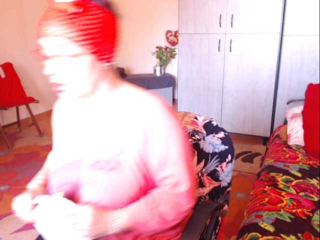 Snímky obrazovky vysielania Tinakiss