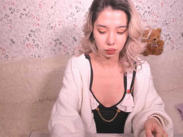 Fotografie tinitot Hey hi there! Im Lina and im new here! Lets have fun with me and be my first ;) Use my random level just a 25 tokens =)