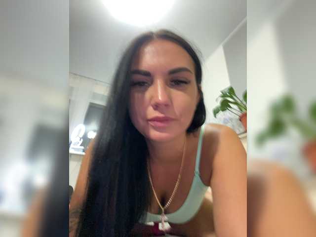 Snímky obrazovky vysielania KROSHKA_N