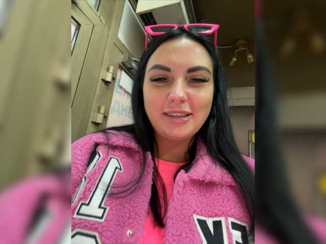 Snímky obrazovky vysielania KROSHKA_N