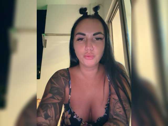 Snímky obrazovky vysielania KROSHKA_N