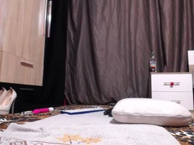 Snímky obrazovky vysielania TotalSlave4u