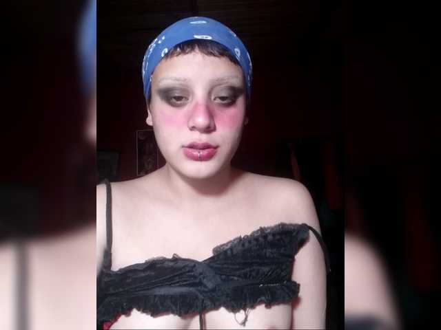 Snímky obrazovky vysielania Vampirasatiata