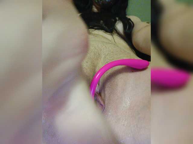 Snímky obrazovky vysielania Valery-cat