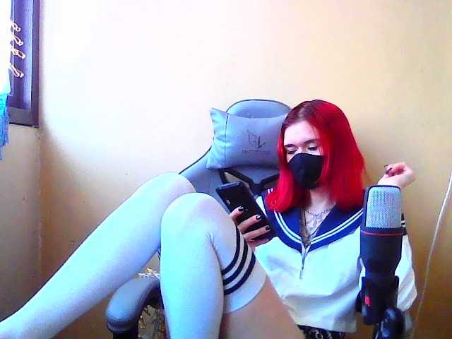 Snímky obrazovky vysielania VelvetVenom