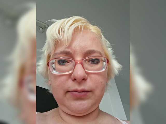 Snímky obrazovky vysielania Vika211