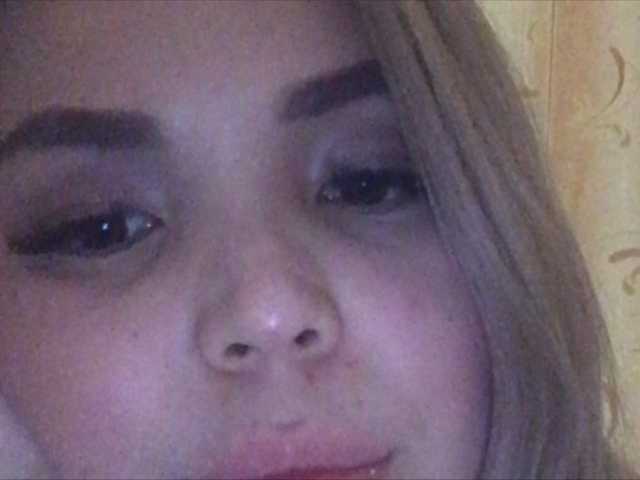 Snímky obrazovky vysielania VikaLewin