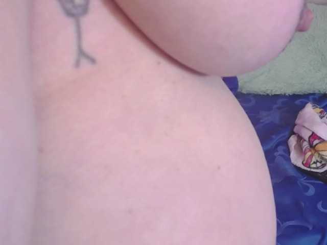 Snímky obrazovky vysielania viky-hot