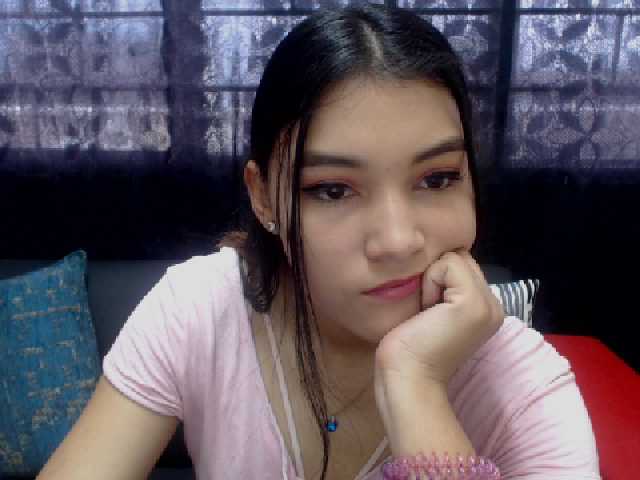 Snímky obrazovky vysielania vikyroxe