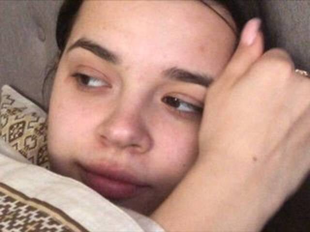 Snímky obrazovky vysielania ViolaBailey