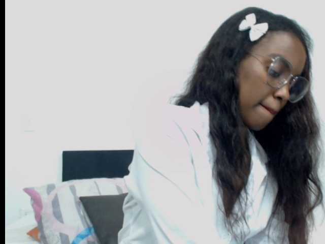 Snímky obrazovky vysielania violetjd