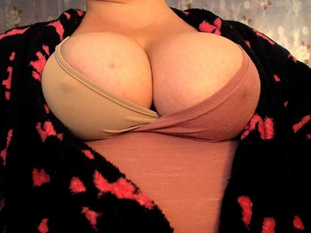 Snímky obrazovky vysielania VIPLLLaraVIP