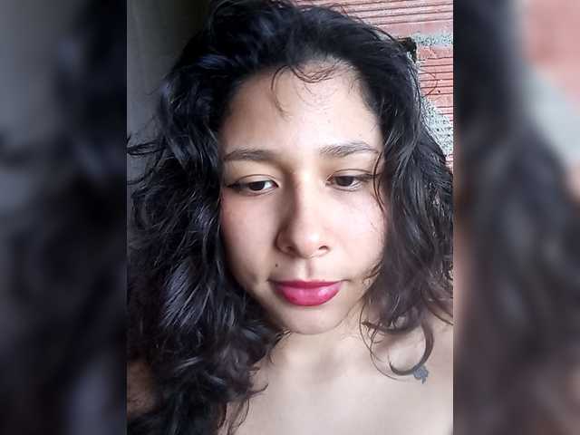 Snímky obrazovky vysielania Witchbunny