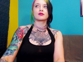 Snímky obrazovky vysielania xExoticGirlx