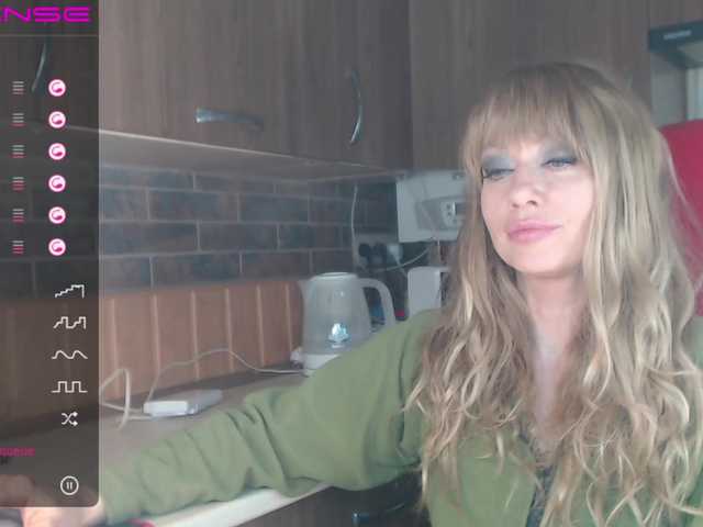 Snímky obrazovky vysielania RrredQueen