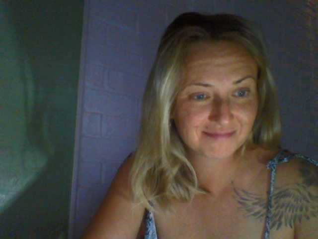 Fotografie XswetaX I look at your cam for 30 tokens. chest-40 tokens